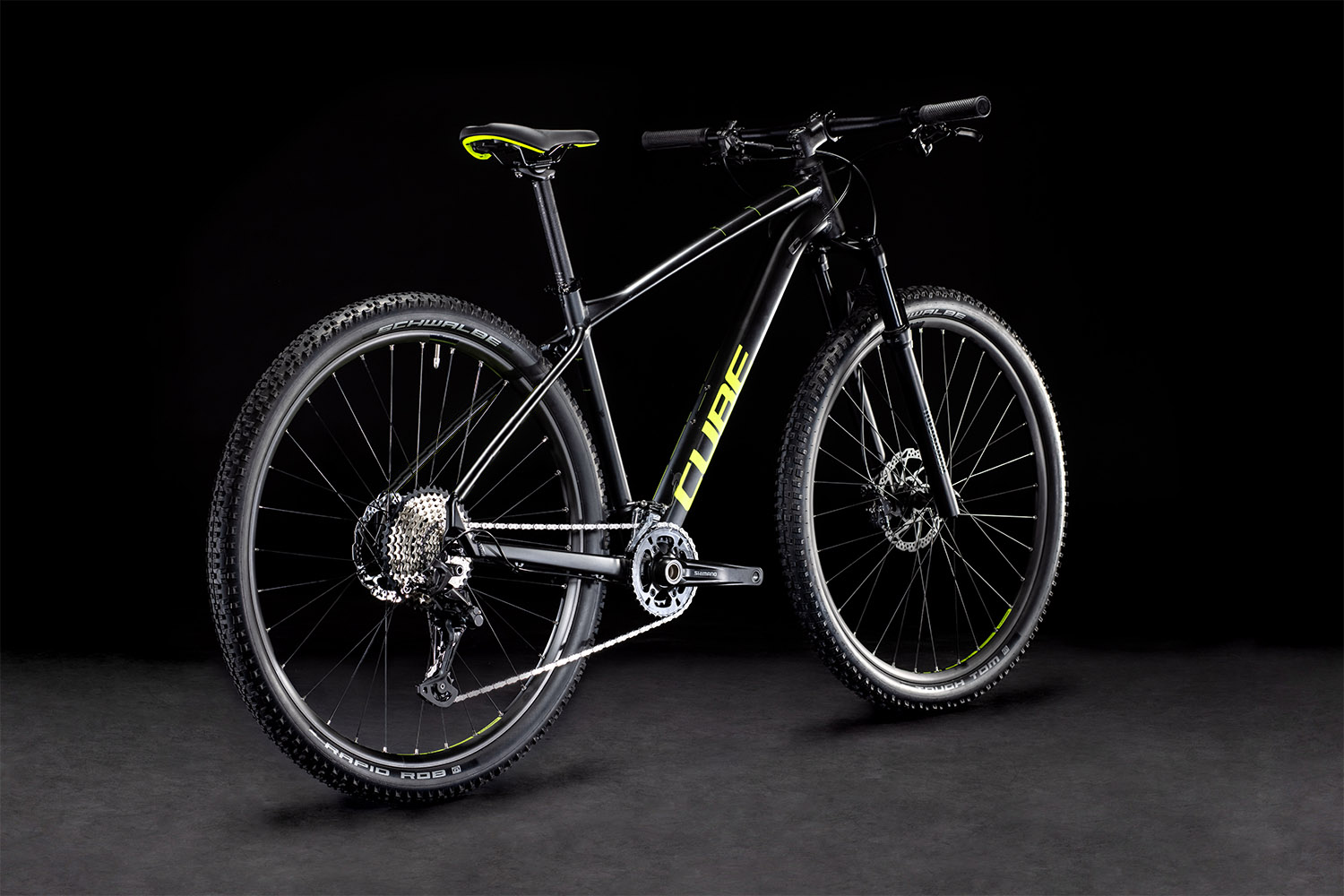 Cube Race ONE - BlacknFlashyellow